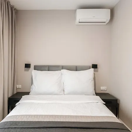 Wyszogrodzka 64 3* Płock