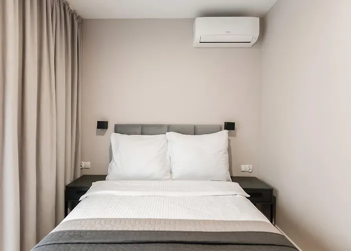 Wyszogrodzka 64 3* Płock